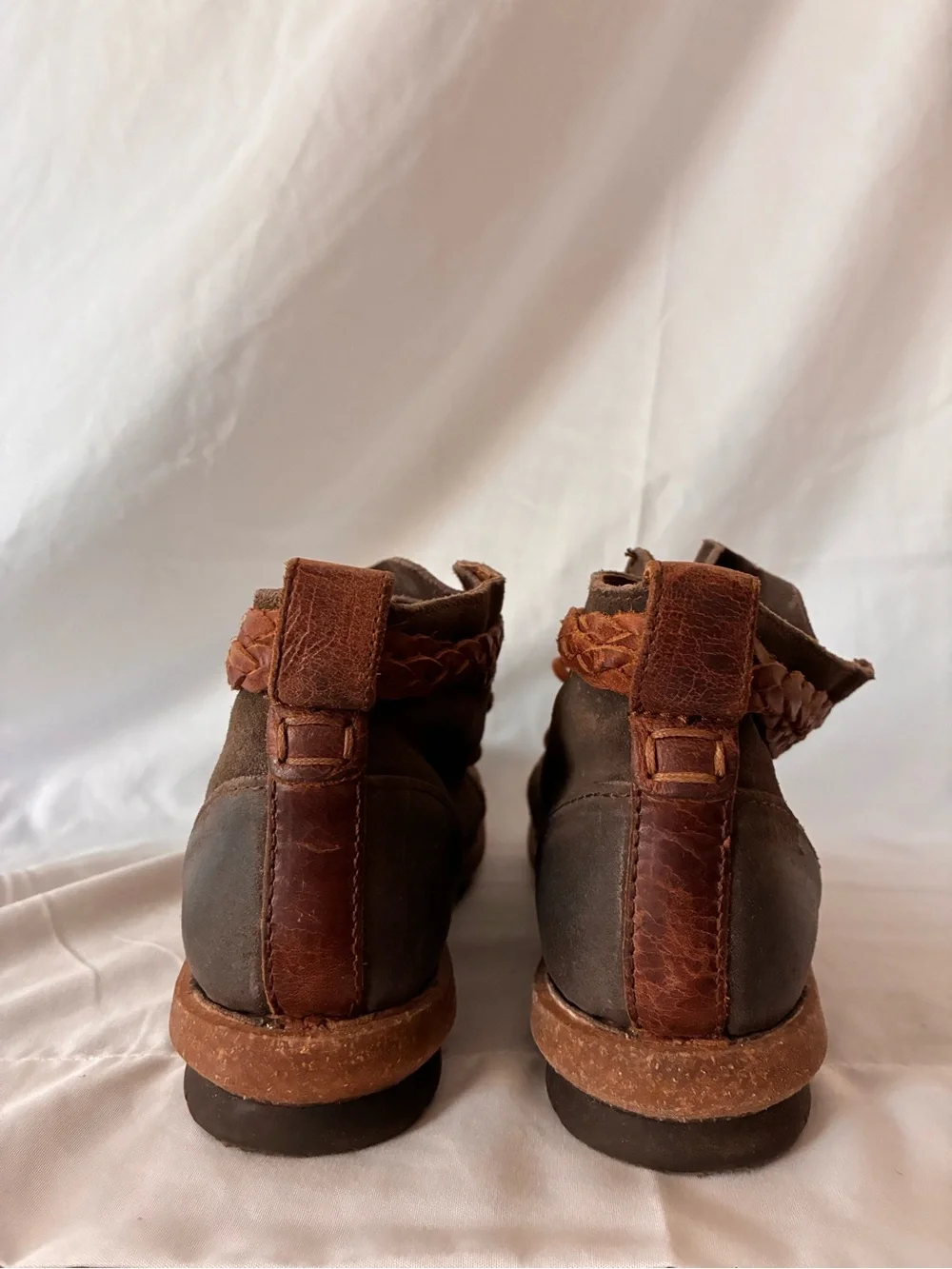 Børn “Temple” Boho Indie Grunge Grey Distressed Braided Leather Ankle Boot